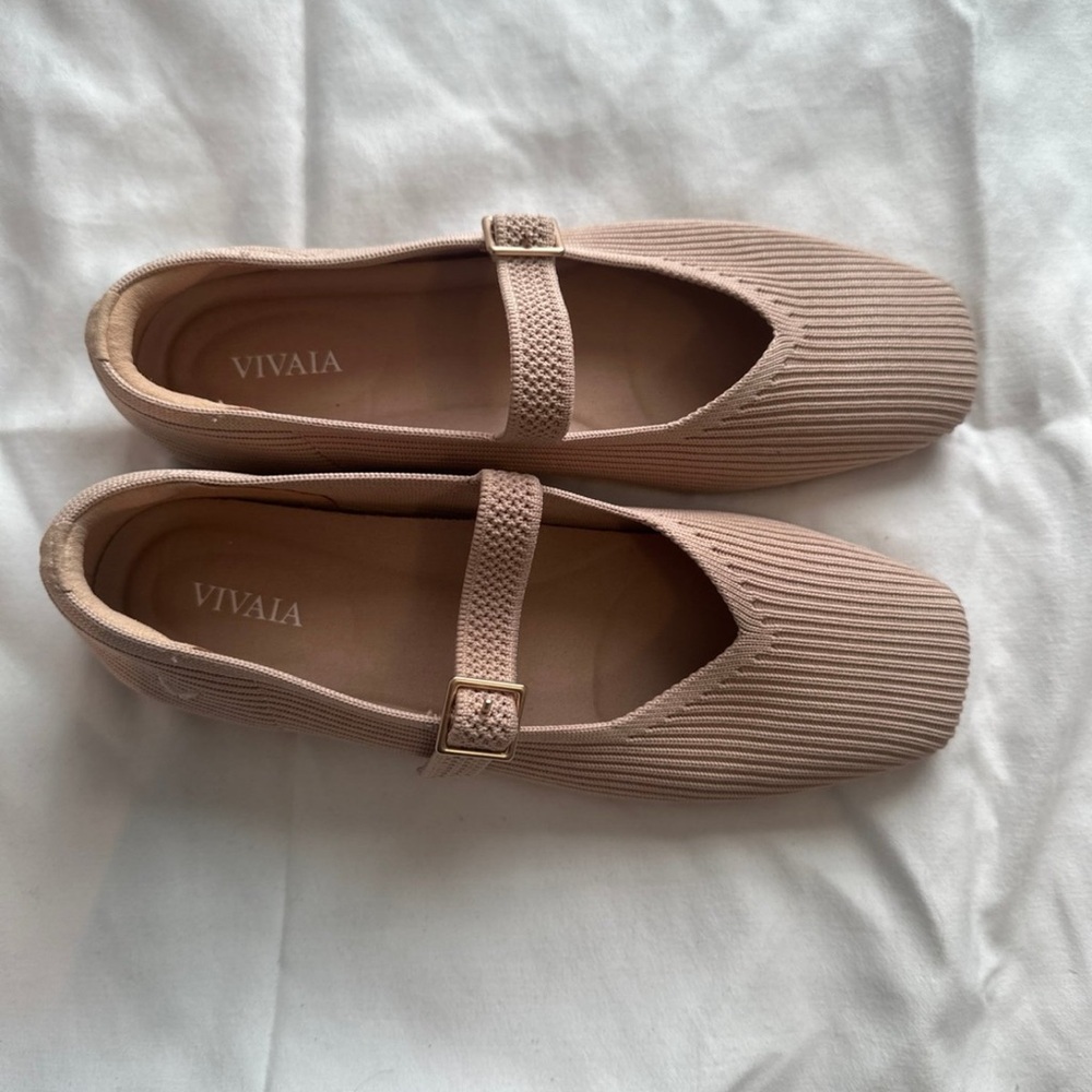 VIVAIA Women's Beige Mary Jane Flats